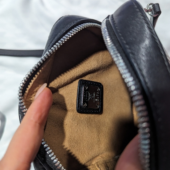 MCM shoulder pouch. - Picture 5 of 6